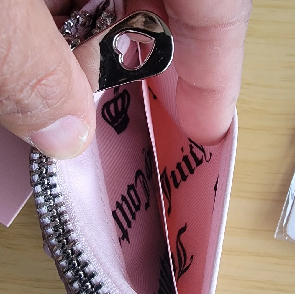 Juicy Couture Pink Card Holder and JC Bee Earring Set - Picture 6 of 7